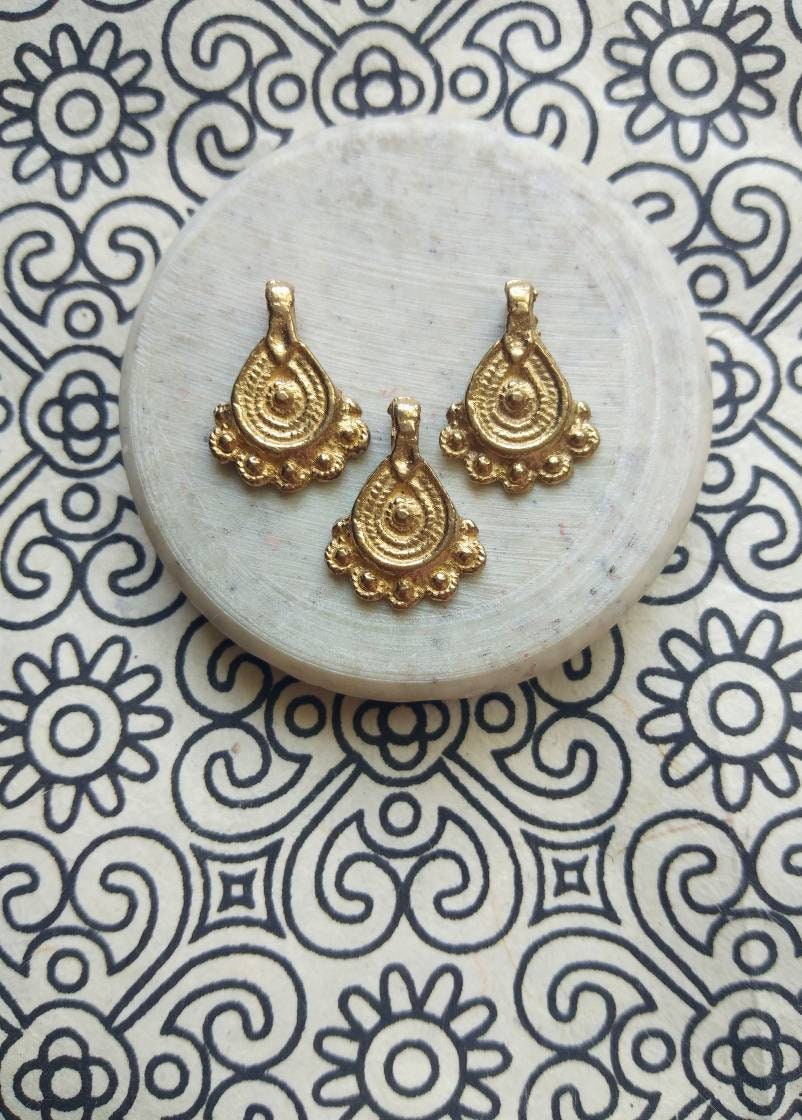 Raw brass charms – Design No. 9- shop now