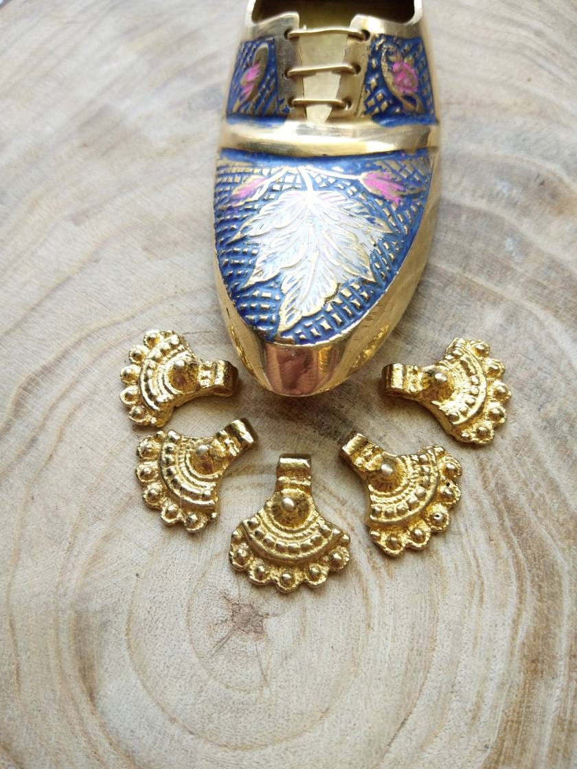 brass charms – Order today: Artisan-crafted brass charms perfect for enhancing jewelry and macrame projects.