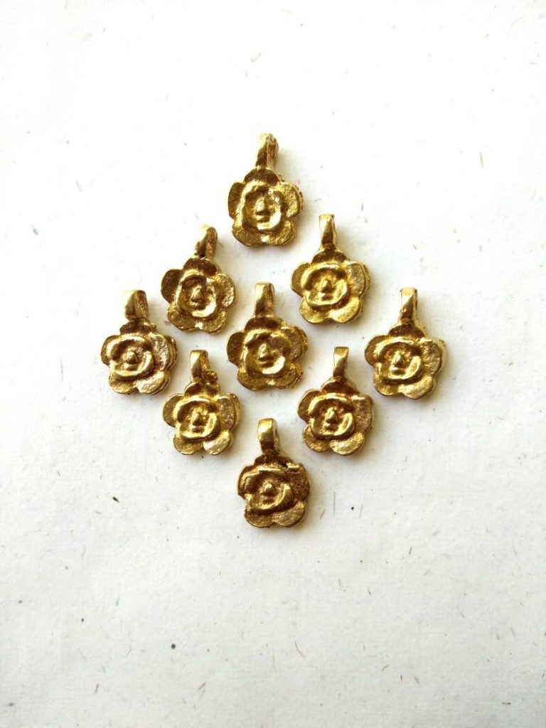flowers macrame brass charms