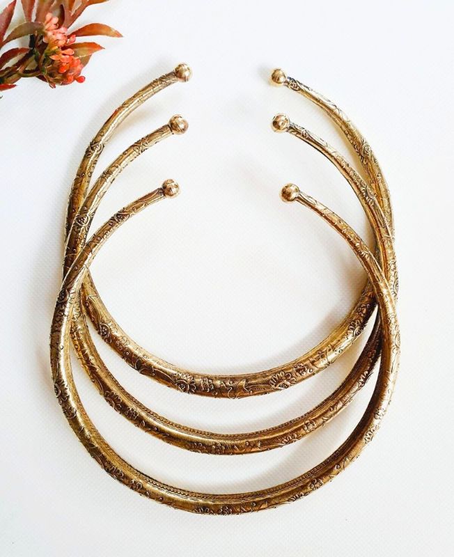 Vintage Garden Torque Brass Choker Set