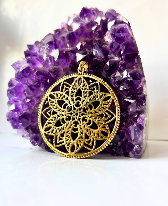 1/3/10 Pieces Stunning Round Petal Brass Pendant