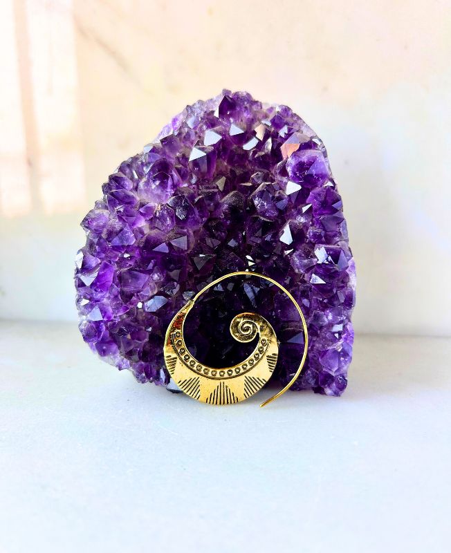 5/20 Pairs Geometric Spiral Hoop Brass Earrings