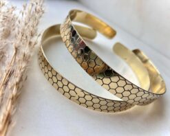 Honeycomb Geometry Wide Brass Choker Set